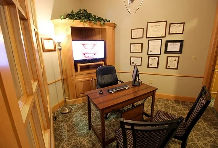 The private consultation room at Grand Dental Studio.